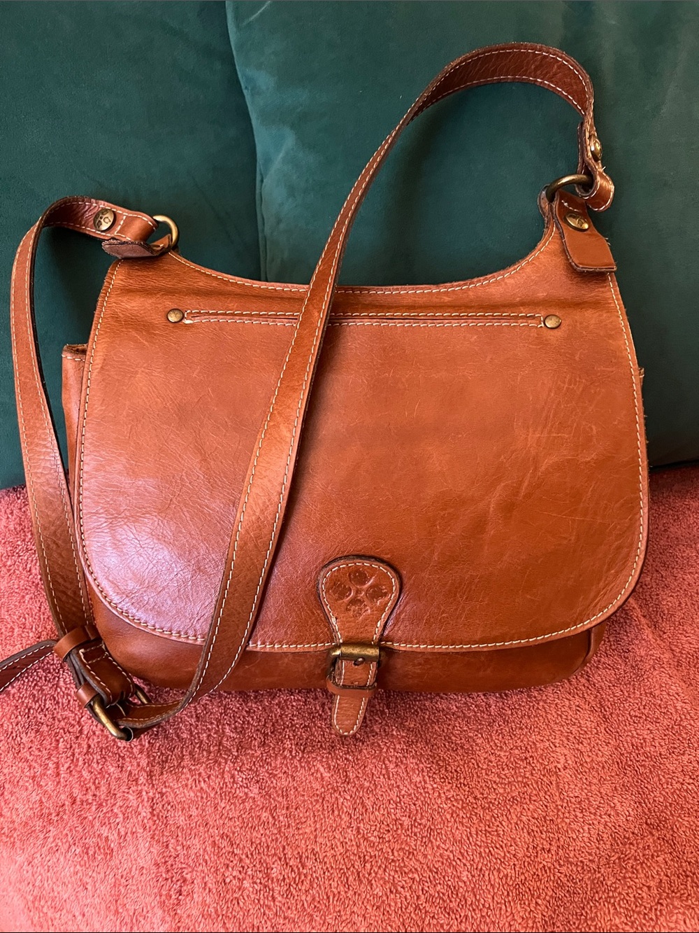 Patricia Nash London Saddle Crossbody Bag Cognac/Tan - Picture 3 of 10
